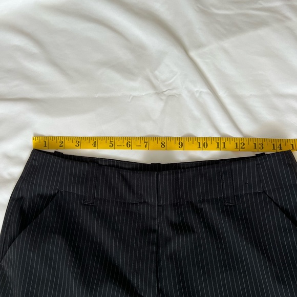 New York & Co. Pin Stripe Career Pants, Size 2 (I think) - Picture 4 of 5